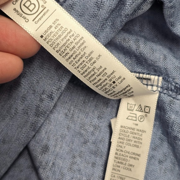 Athleta Top Womens Medium Blue Breezy Scoop V-Neck‎ Leopard Cheetah Active - Picture 8 of 12